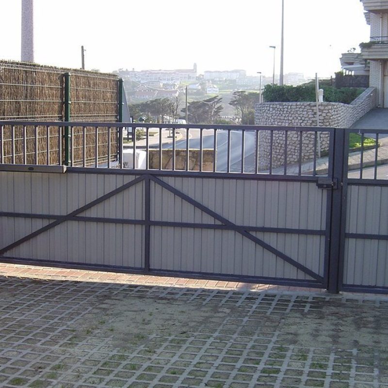PuertaAbatible1